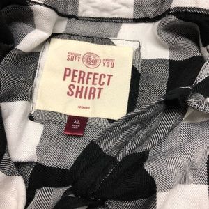 SO Tops - Black and white checkered shirt SO Tops - Black and white checkered shirt